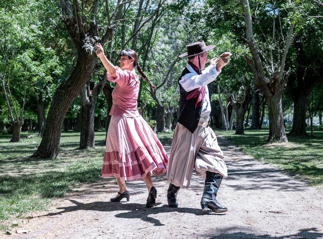 Princesas con Cabello Oscuro en la Cultura Pop Moderna